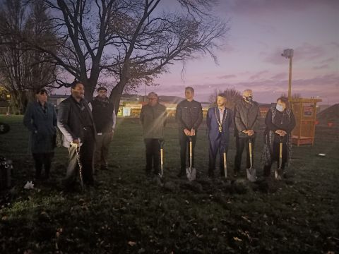 Dawn blessing Left to right Kura Moeahu, chair of Te Rūnanganui o Te Āti Awa and Waiwhetū Marae, and his wife, Alishia Moeahu, Kaitātari Tumuaki Maori Matiu Jennings, Te Ātiawa, Ngāti Toa Rangatira, Ngāti Raukawa Mike Hinton, Apollo Project Director Steve Hastie, Mayor Campbell Barry, Cllr Andy Mitchell, HCC Chief Executive Jo Miller