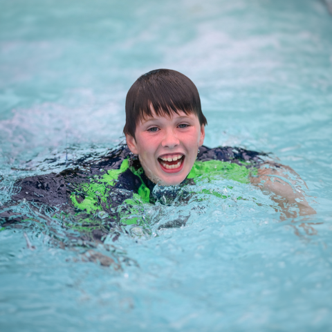 Under 10s swim for free in pools